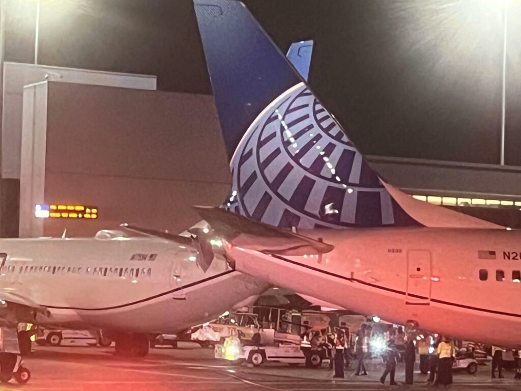 United Airlines Aircraft Collide at San Francisco Airport in Alarming Incident