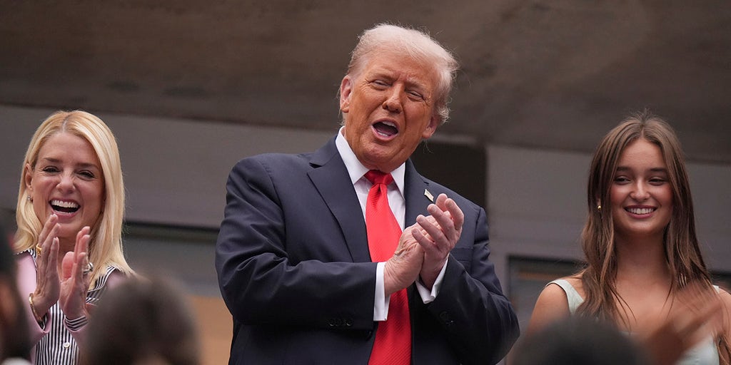 Trump Makes Unannounced Appearance at U.S. Open Amid Mixed Reactions