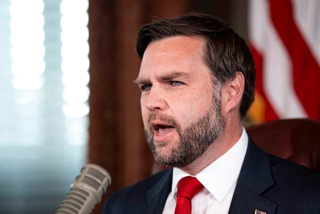 Vice President JD Vance Reveals He Was First to Inform Trump of Charlie Kirk’s Murder