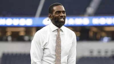 Randy Moss Overcomes Cancer Battle, Returns to ESPN After Treatment