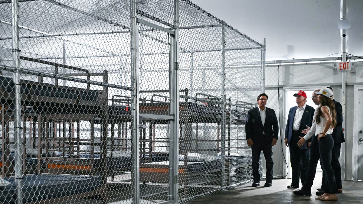 Federal Appeals Court Blocks Closure of Florida Detention Facility Amid Legal Dispute