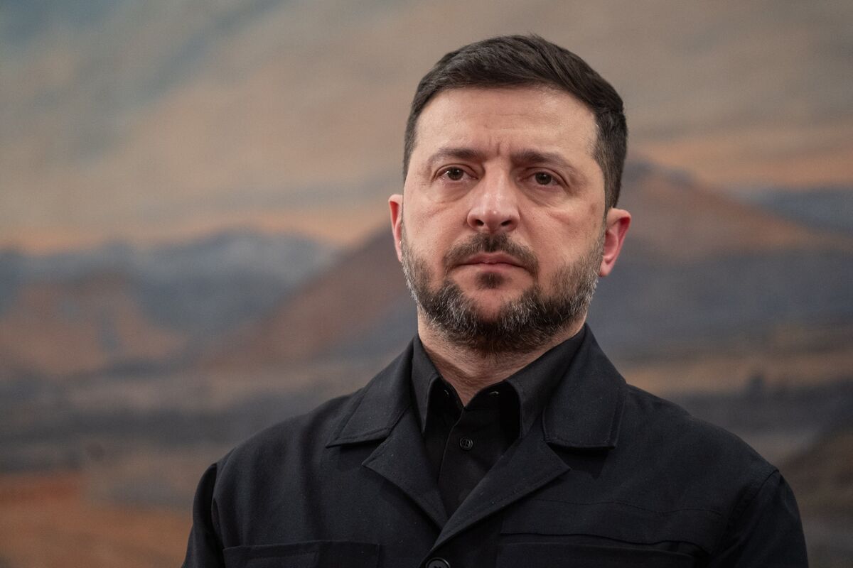 US Peace Plan Sparks Tensions in Kiev as Zelenskiy Faces Ultimatum
