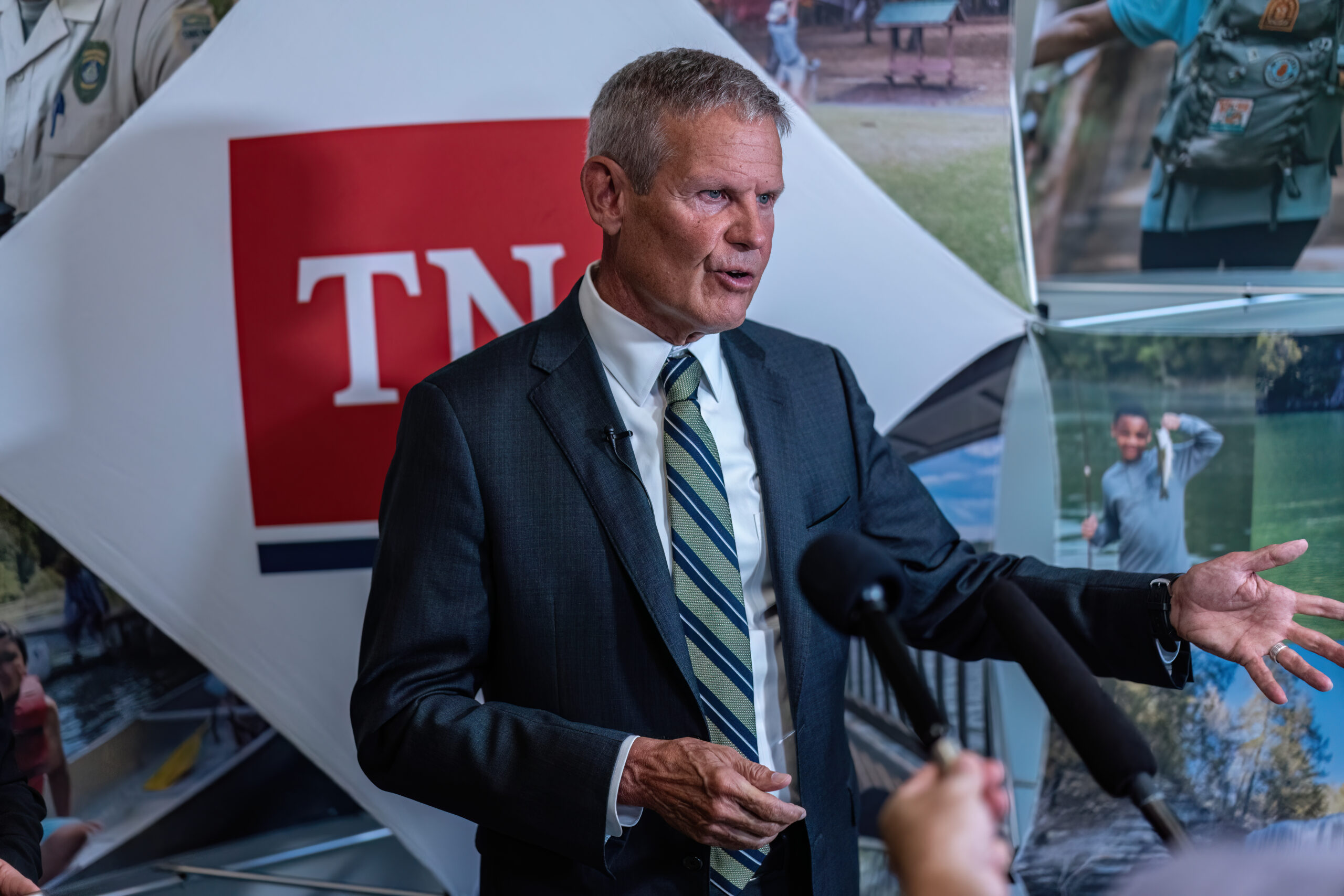 Tennessee Governor Bill Lee Encourages New Yorkers to Relocate Amid Political Tensions