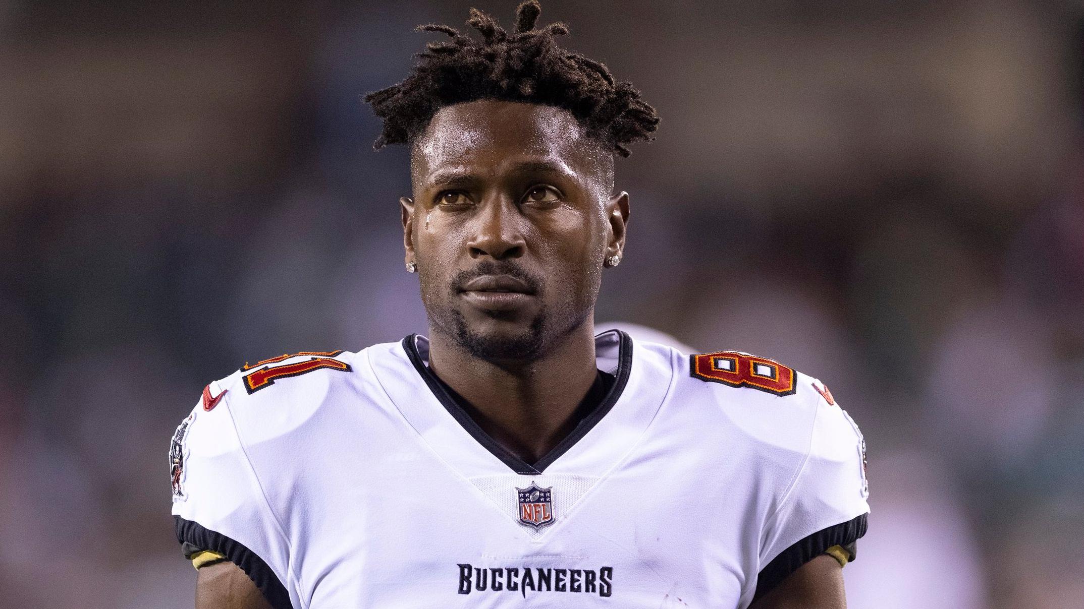 Former NFL Star Antonio Brown Extradited from Dubai on Attempted Murder Charges