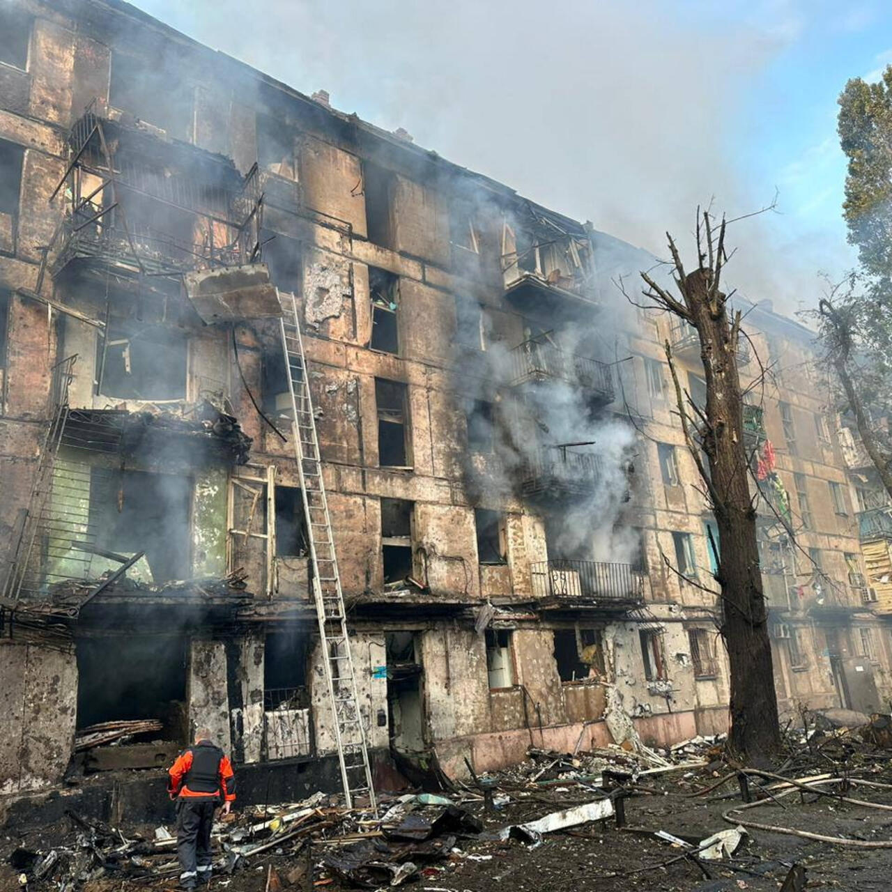 “Ukrainian Officials Allegedly Suppress Reports of Russian Strike Damage”