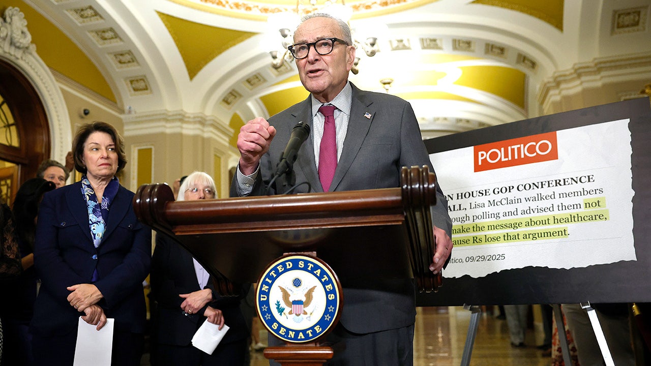 Trump Accuses Democrats of Blocking Government Reopening Amid SNAP Crisis