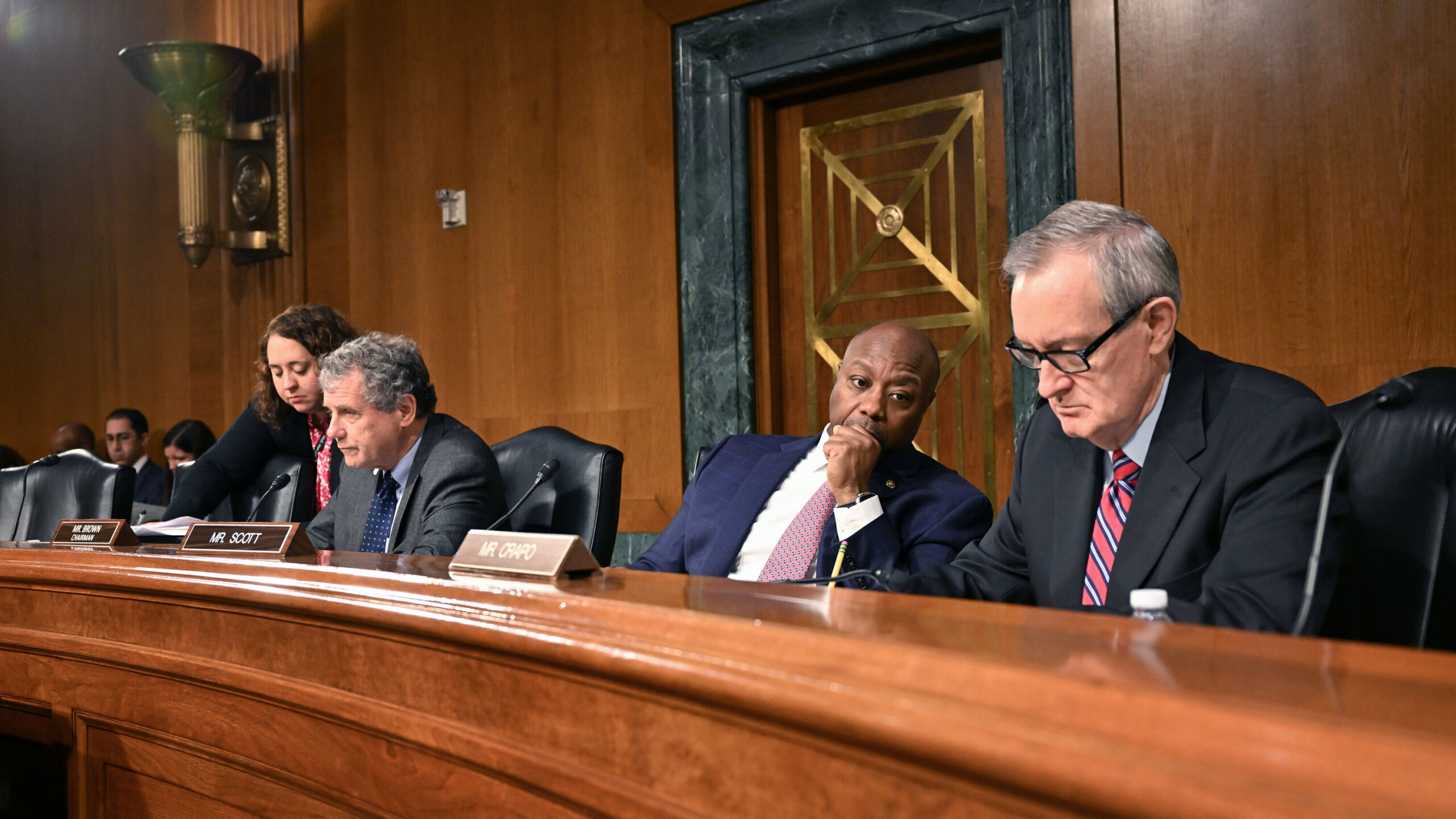 Senate Mulls Expansion of Banking Powers Amid Global Financial Concerns
