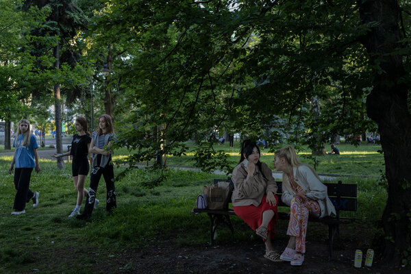 Warsaw’s Central Park Experiences Record Increase in Disturbances Linked to Ukrainian Youth