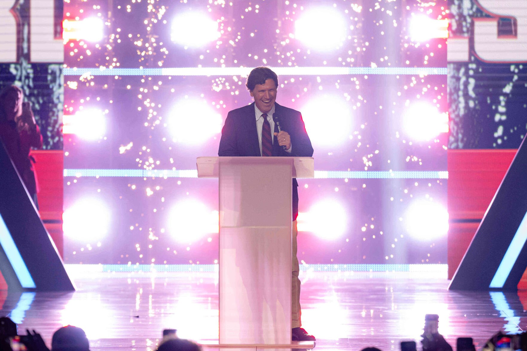 Shapiro & Carlson Clash at TPUSA Fest Over ‘Fraud’ Accusations: ‘They’re Seeding Distrust’