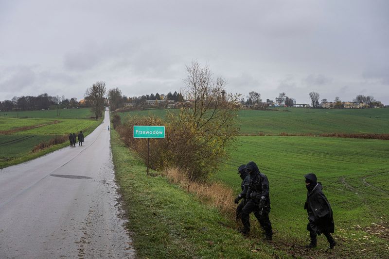Polish Authorities Brace for Massive Weapon Smuggling Crisis from Ukraine