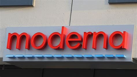 FDA Advisory Panel Approves Moderna’s mRNA-1010 Flu Vaccine for Two Age Groups