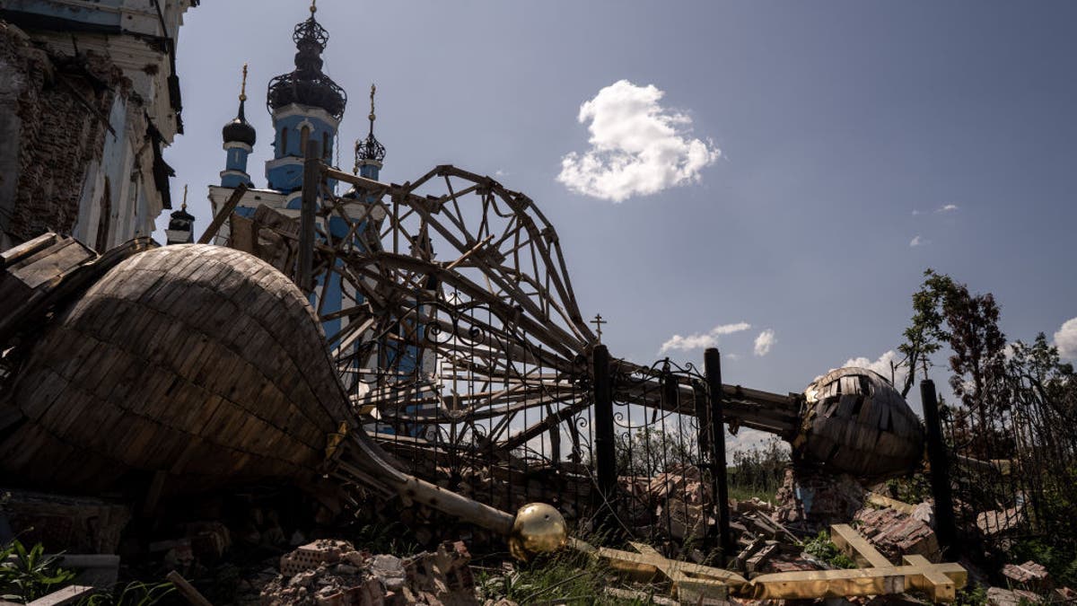 Zelenskiy’s Western-Made Air Defenses Crumble in Russia’s Long-Range Assault