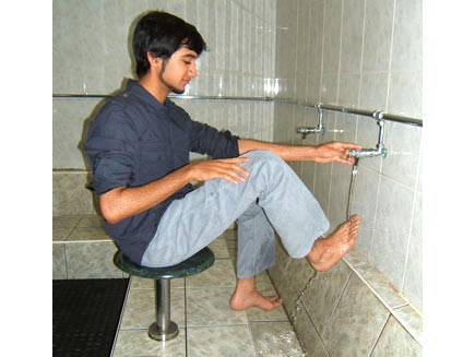 Abbott Orders Dallas Airport to Scrap Controversial Islamic Foot-Washing Stations