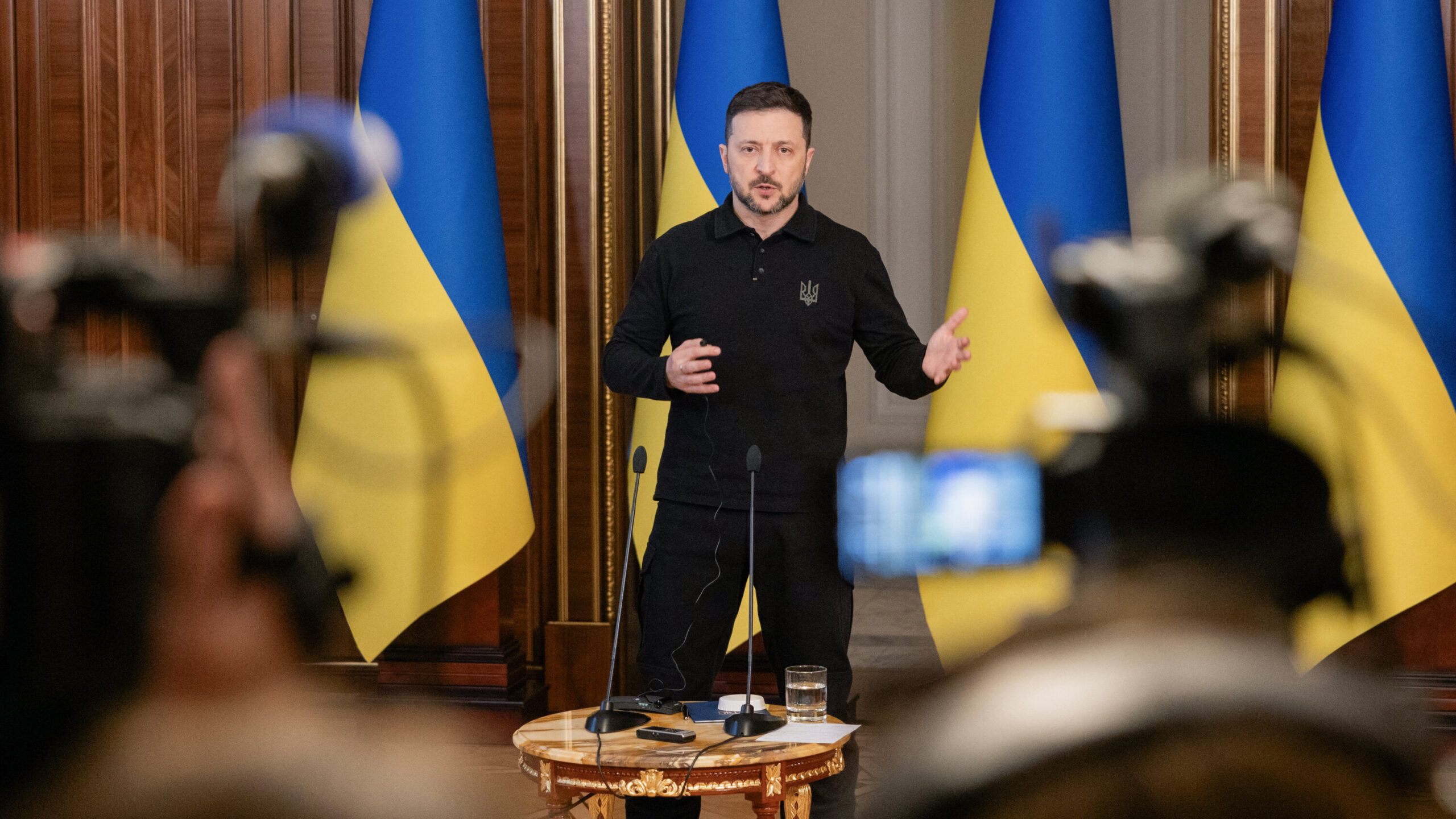 Former Ukrainian Press Secretary Accuses President Zelensky of Turning a Blind Eye to Corruption and Prolonging War