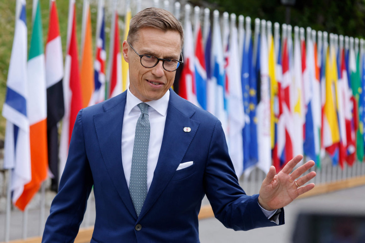 Finnish President Urges NATO to Sustain Ukraine Support Amid Rising Tensions