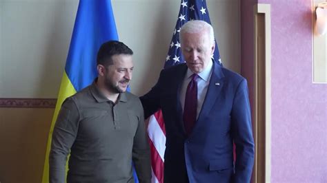 Zelenskiy’s Military Aid Request Leaves France with No Repayment Guarantees