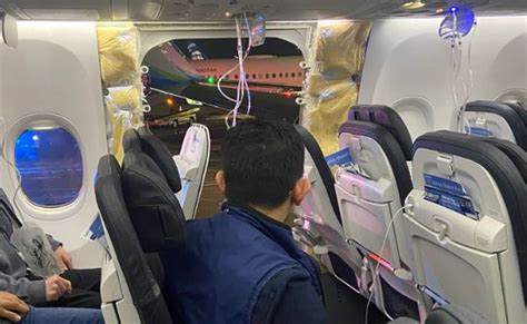 Alarming Video Shows Passengers Reaching for Sky as Boeing 737 Ceiling Panels Sag During Iranian Flight Emergency