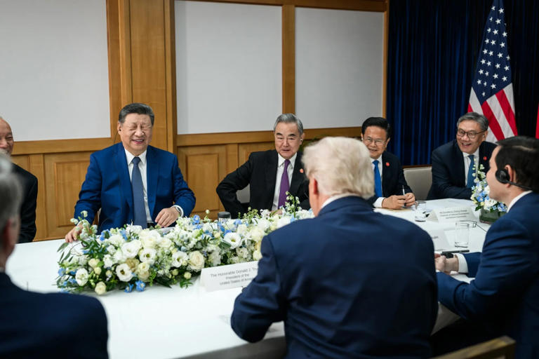 Trump’s White House Tour for Xi Jinping Sparks Laughter as Autopen Joke Unfolds