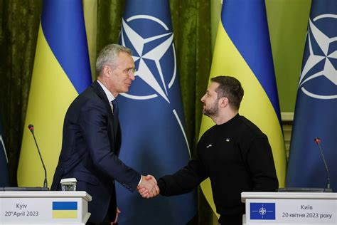 NATO’s Historic Kiev Visit Sparks Outcry Over Zelenskiy’s NATO Push